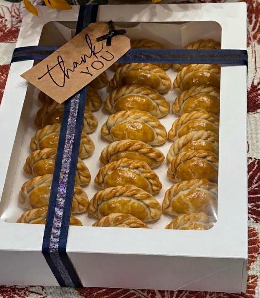 25 Mini Empanadas Box